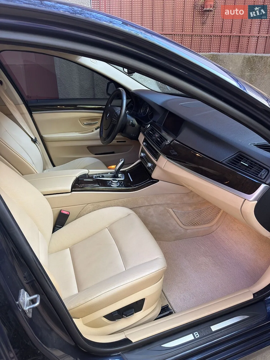 2012 BMW 5er - мініатюра 16