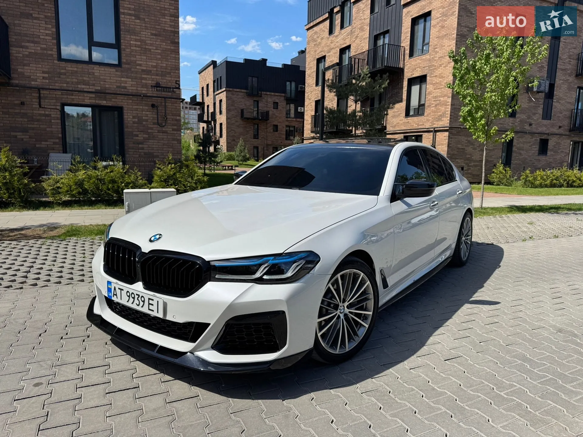 2017 BMW 5er - мініатюра 2