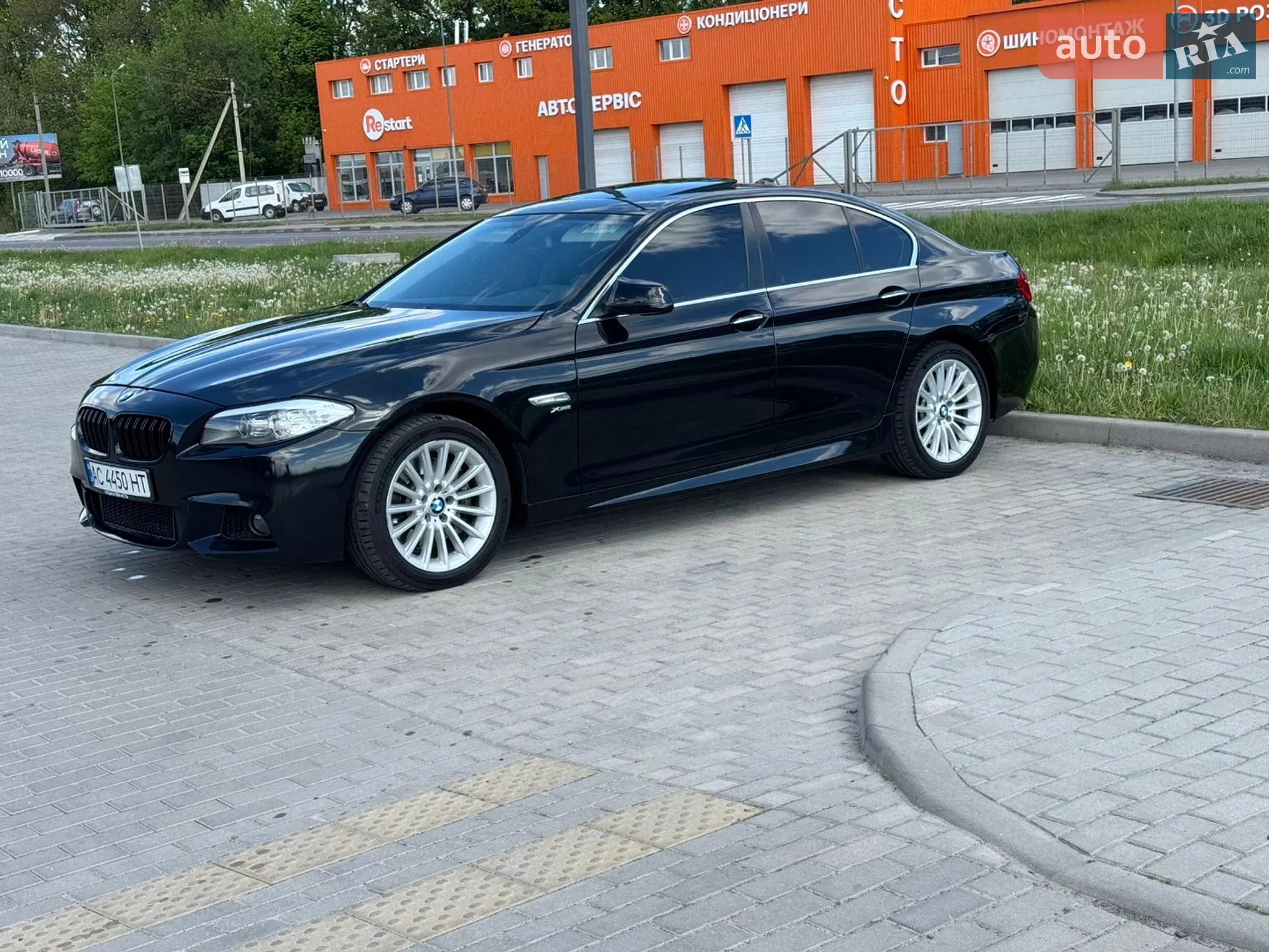 2011 BMW 5er - мініатюра 3