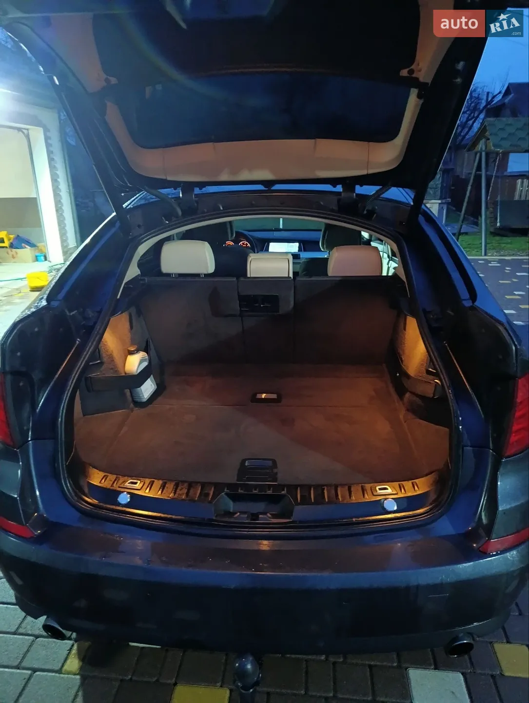 2010 BMW 5er - мініатюра 8