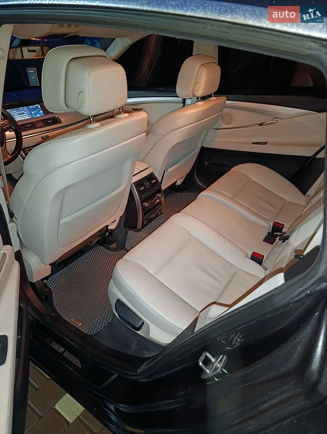 2010 BMW 5er - мініатюра 6