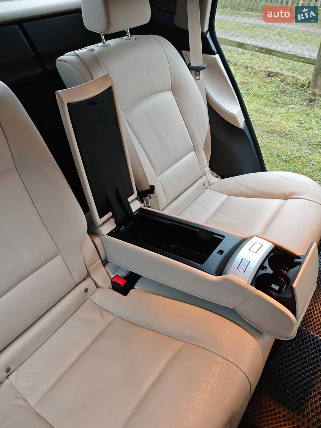 2010 BMW 5er - мініатюра 15