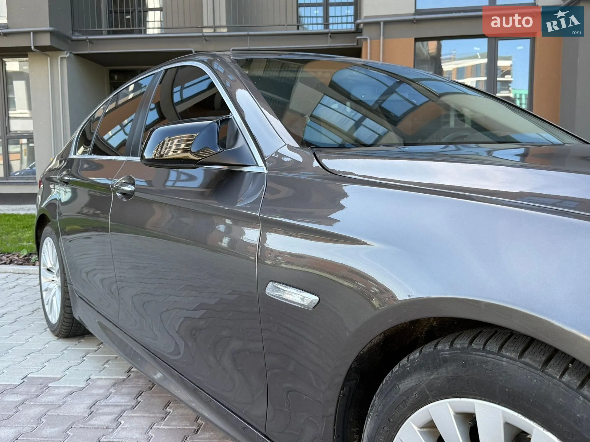 2010 BMW 5er - мініатюра 11