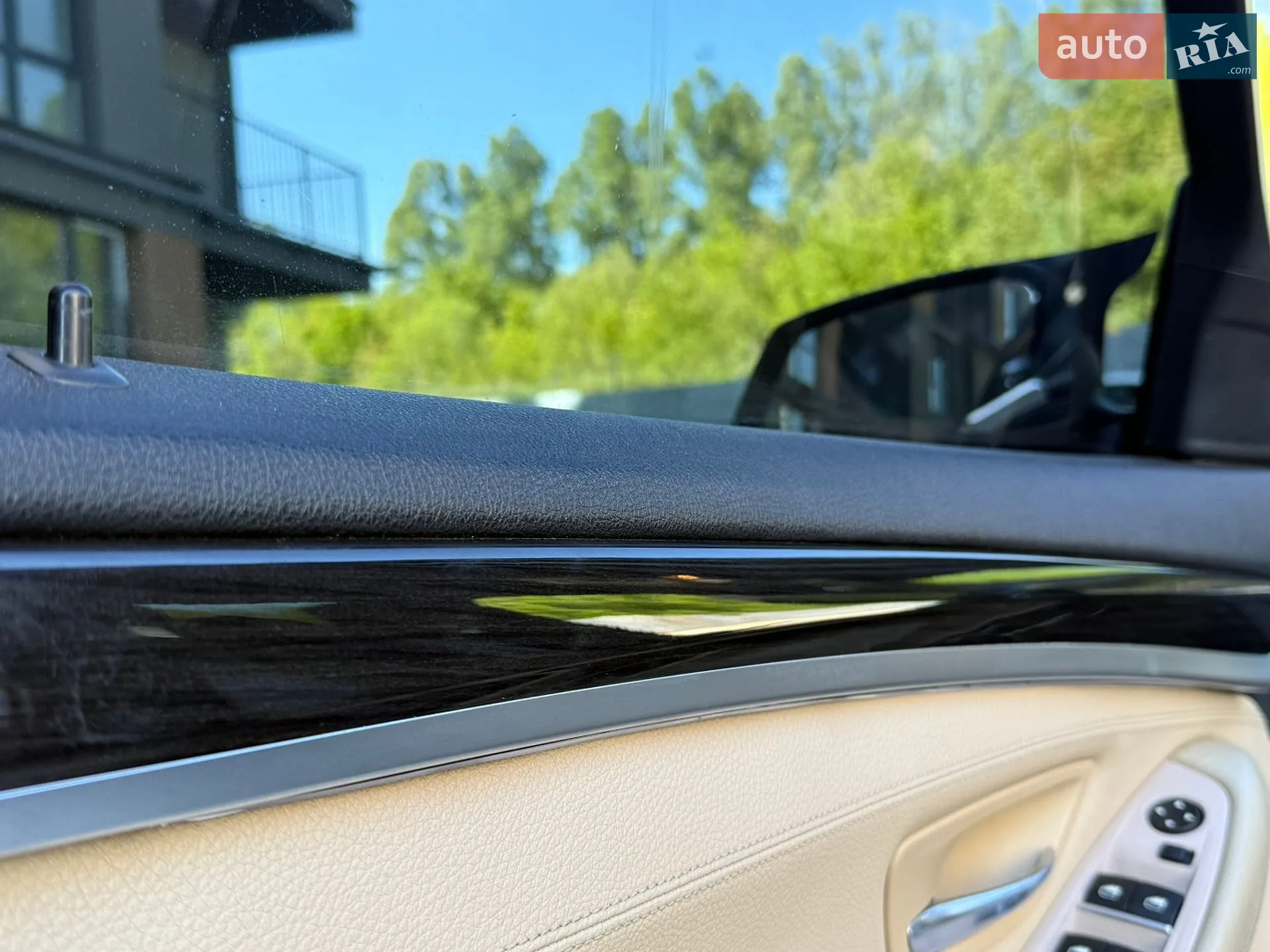 2010 BMW 5er - мініатюра 22