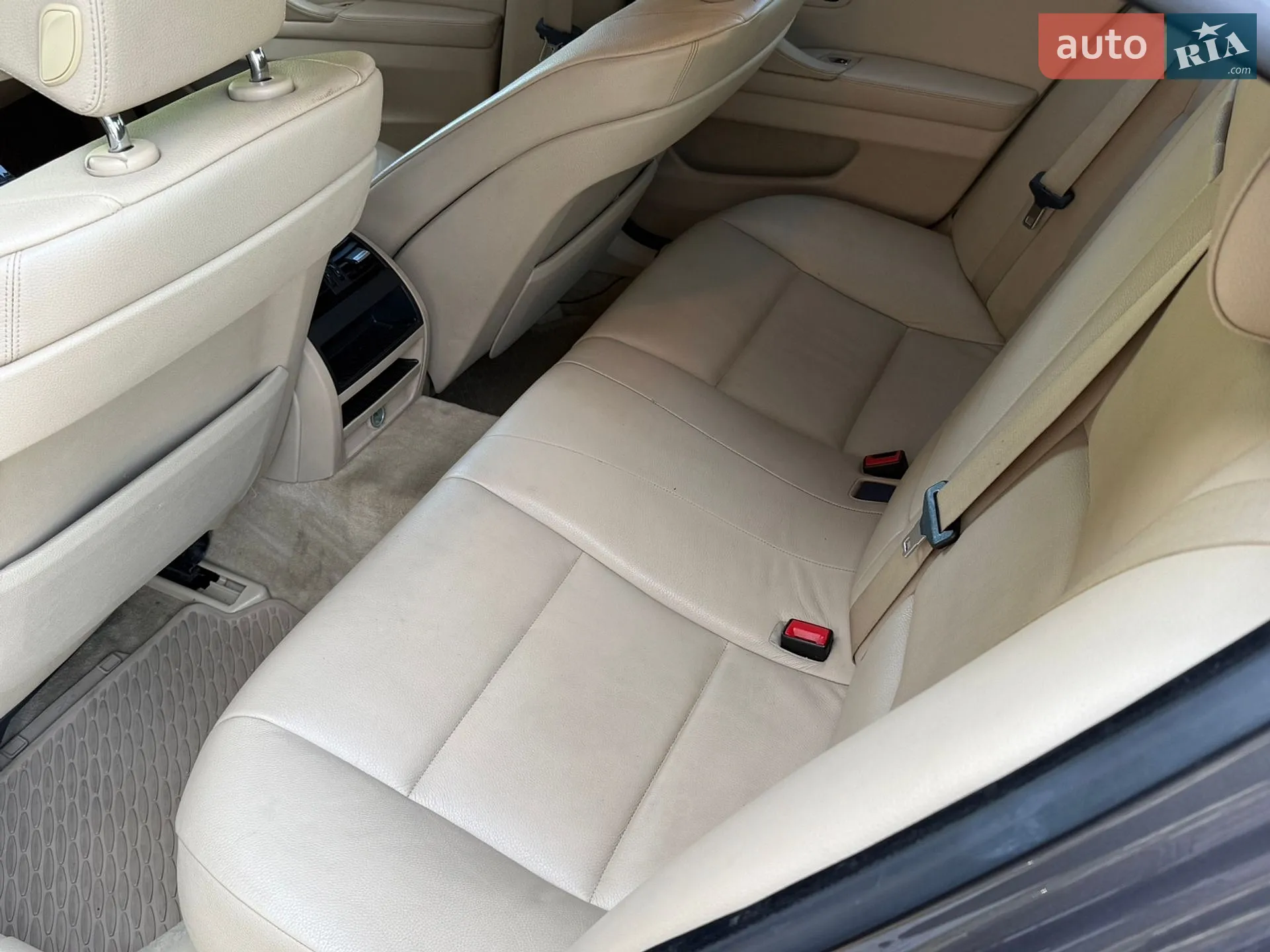 2010 BMW 5er - мініатюра 26