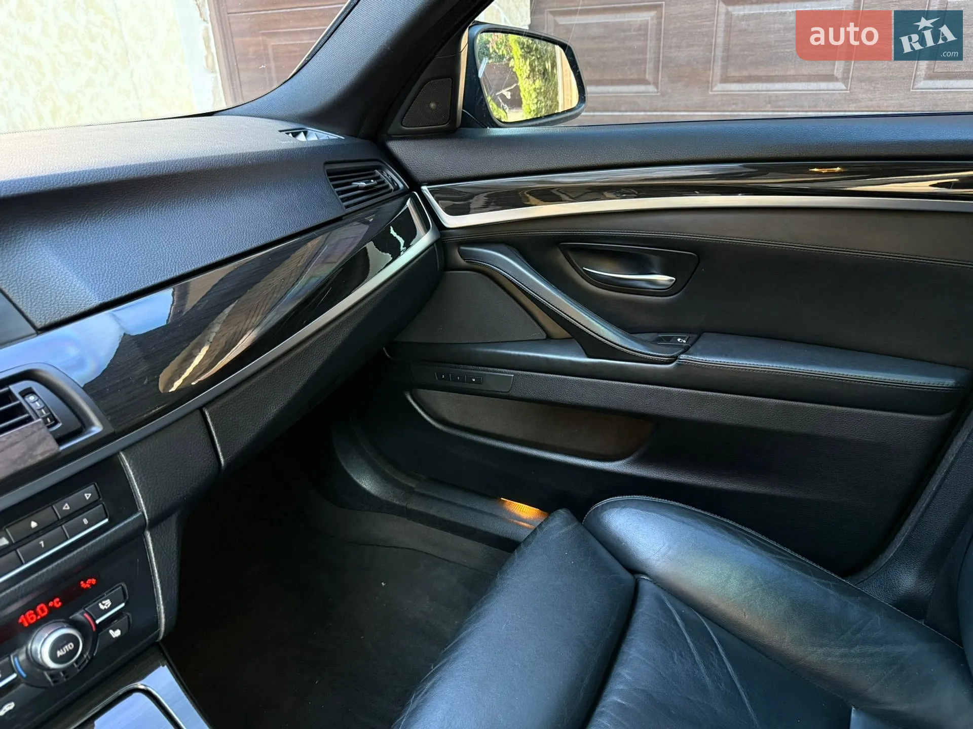 2012 BMW 5er - мініатюра 23