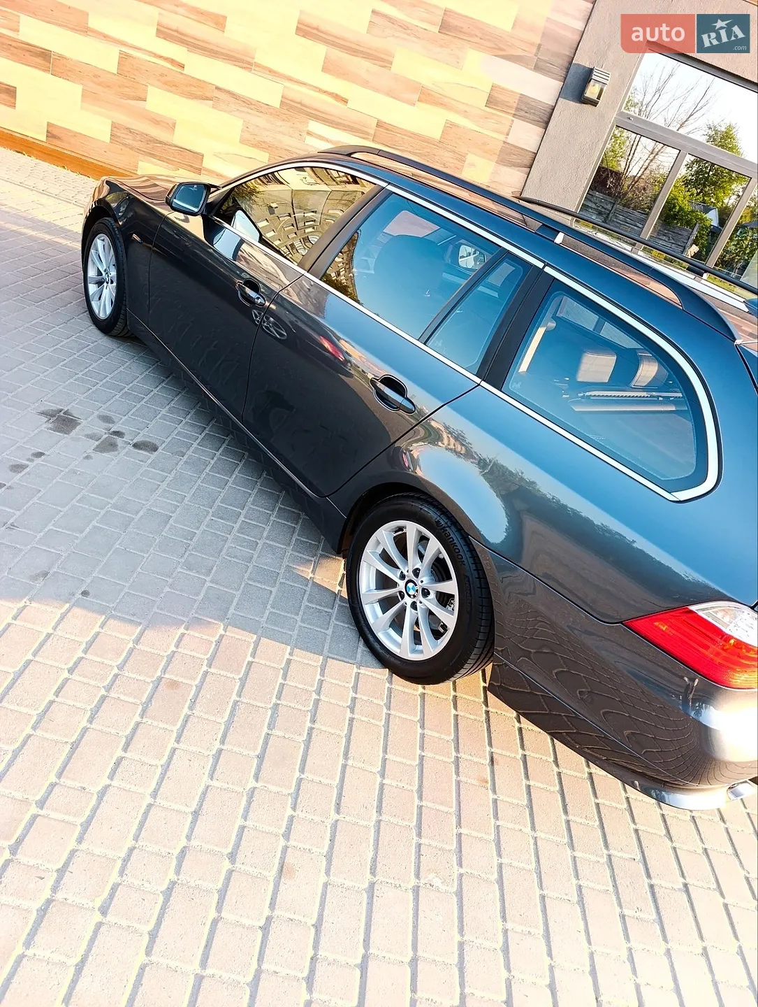 2010 BMW 5er - мініатюра 4