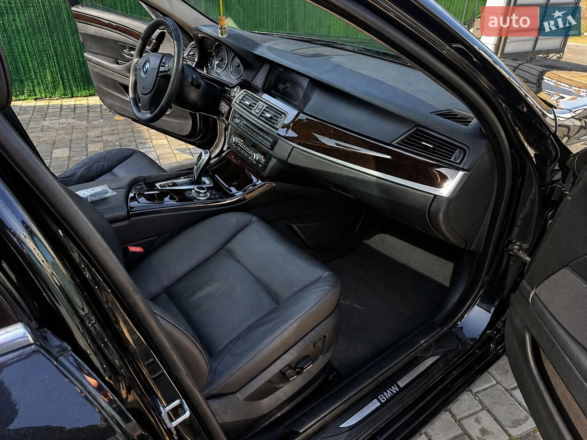 2012 BMW 5er - мініатюра 9