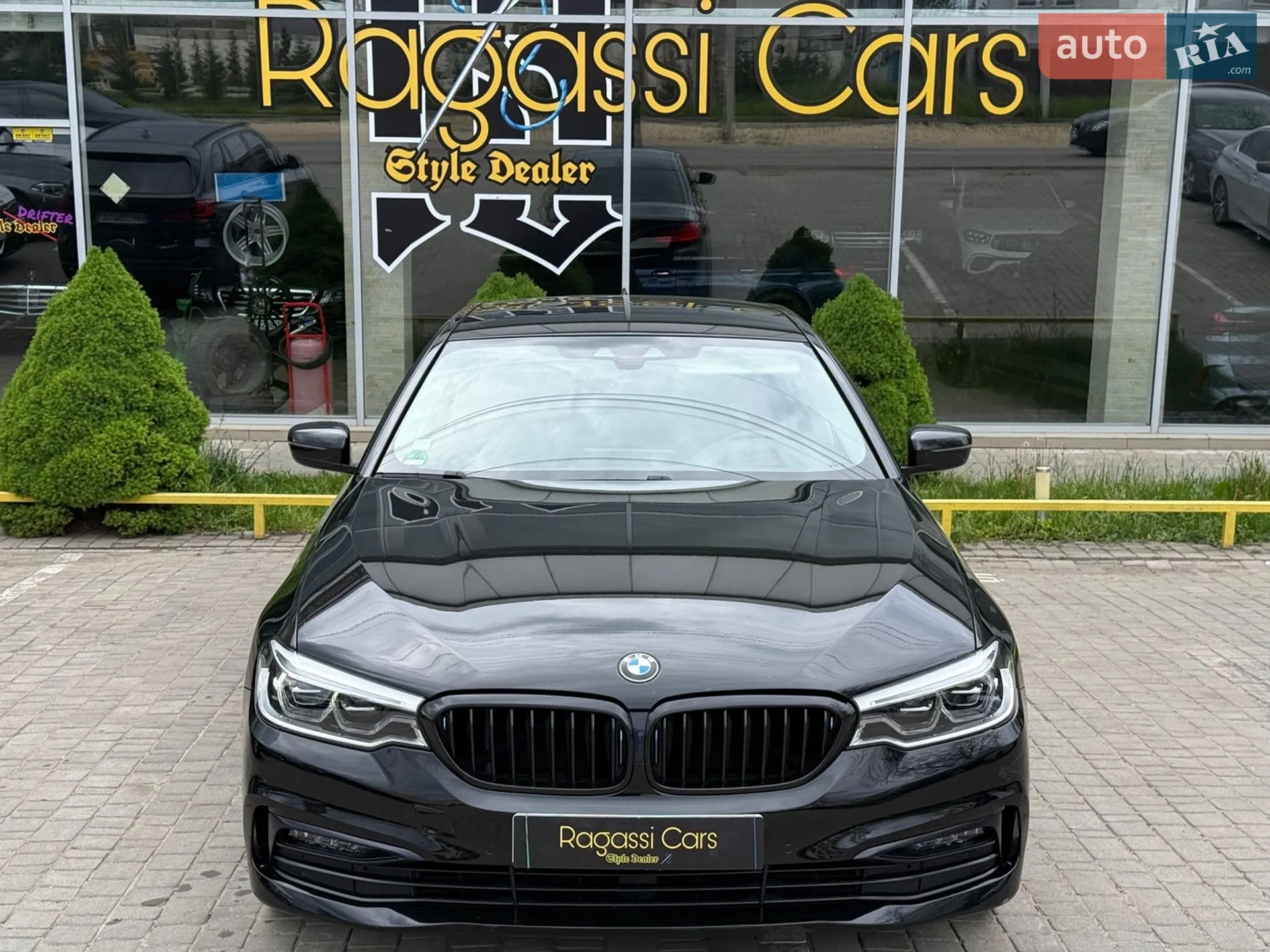 2018 BMW 5er - мініатюра 2