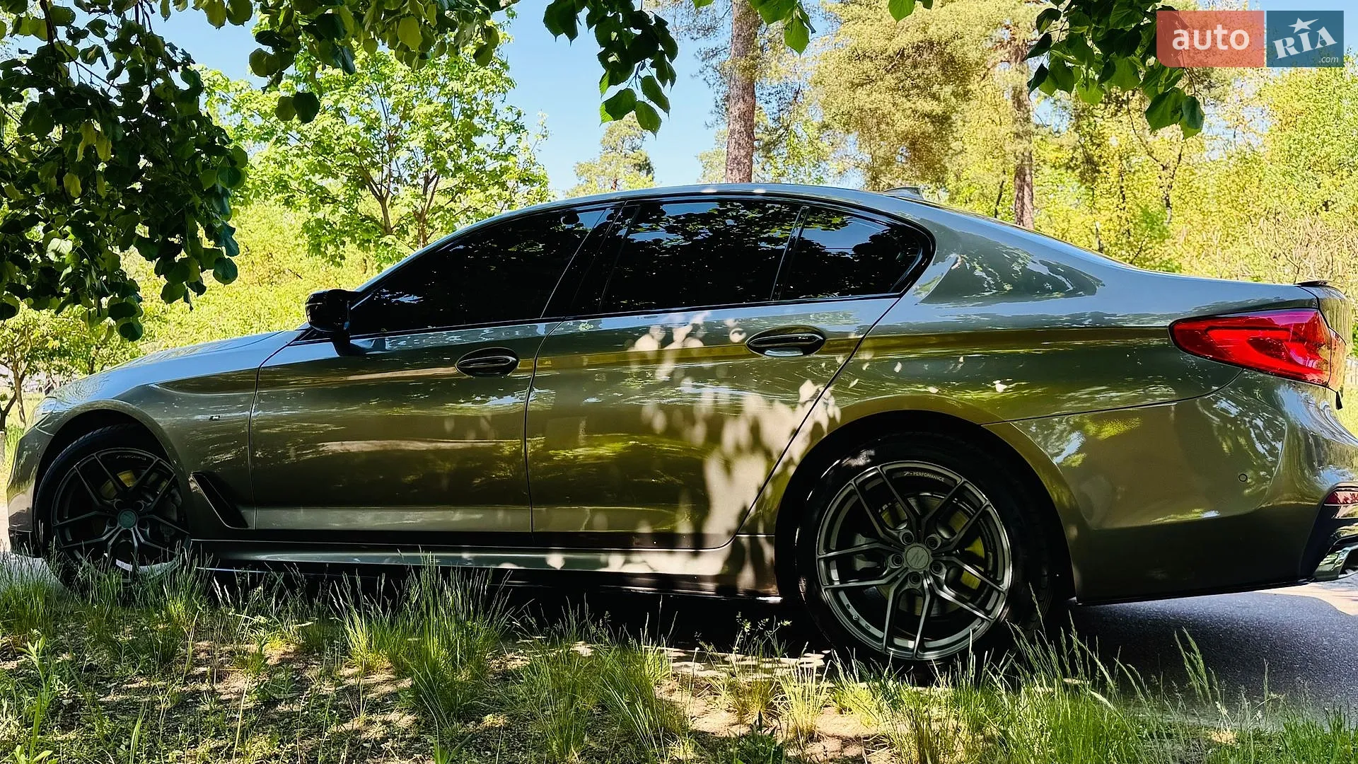 BMW 5 Series 2018 VIN WBAJA7C56JWC74853 фото оголошення 6 з 72