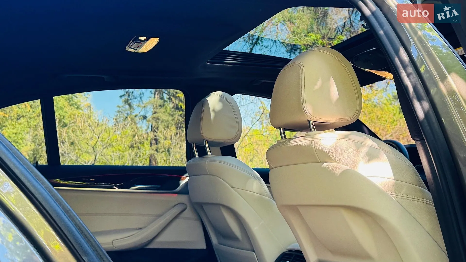 BMW 5 Series 2018 VIN WBAJA7C56JWC74853 фото оголошення 11 з 72