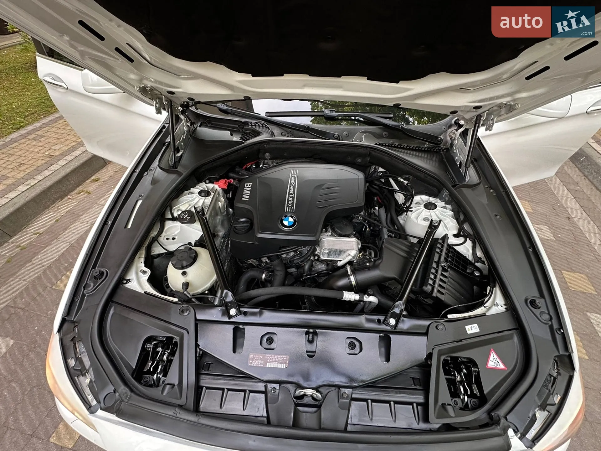 2013 BMW 5er - мініатюра 31