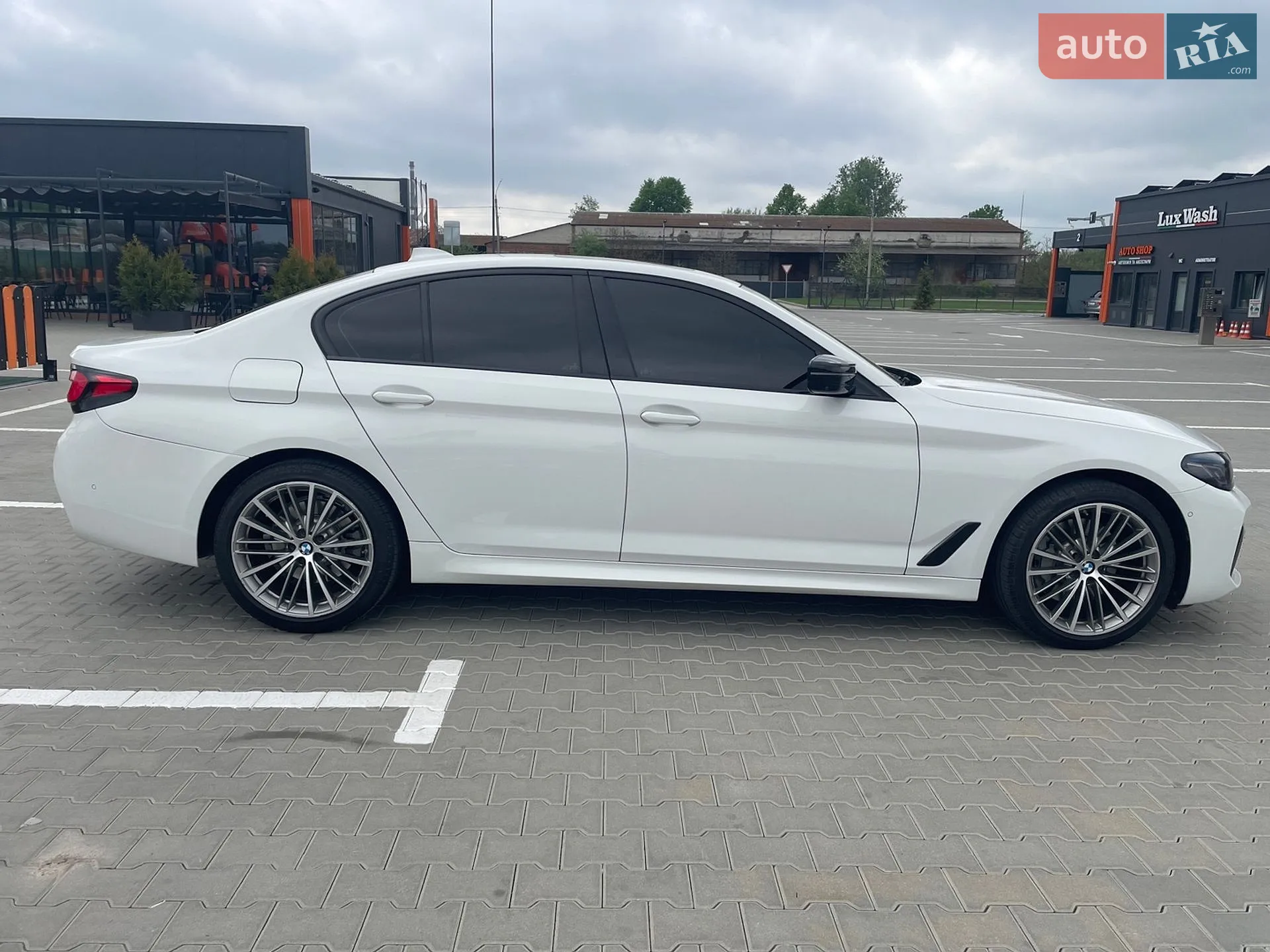 2020 BMW 5er - мініатюра 5