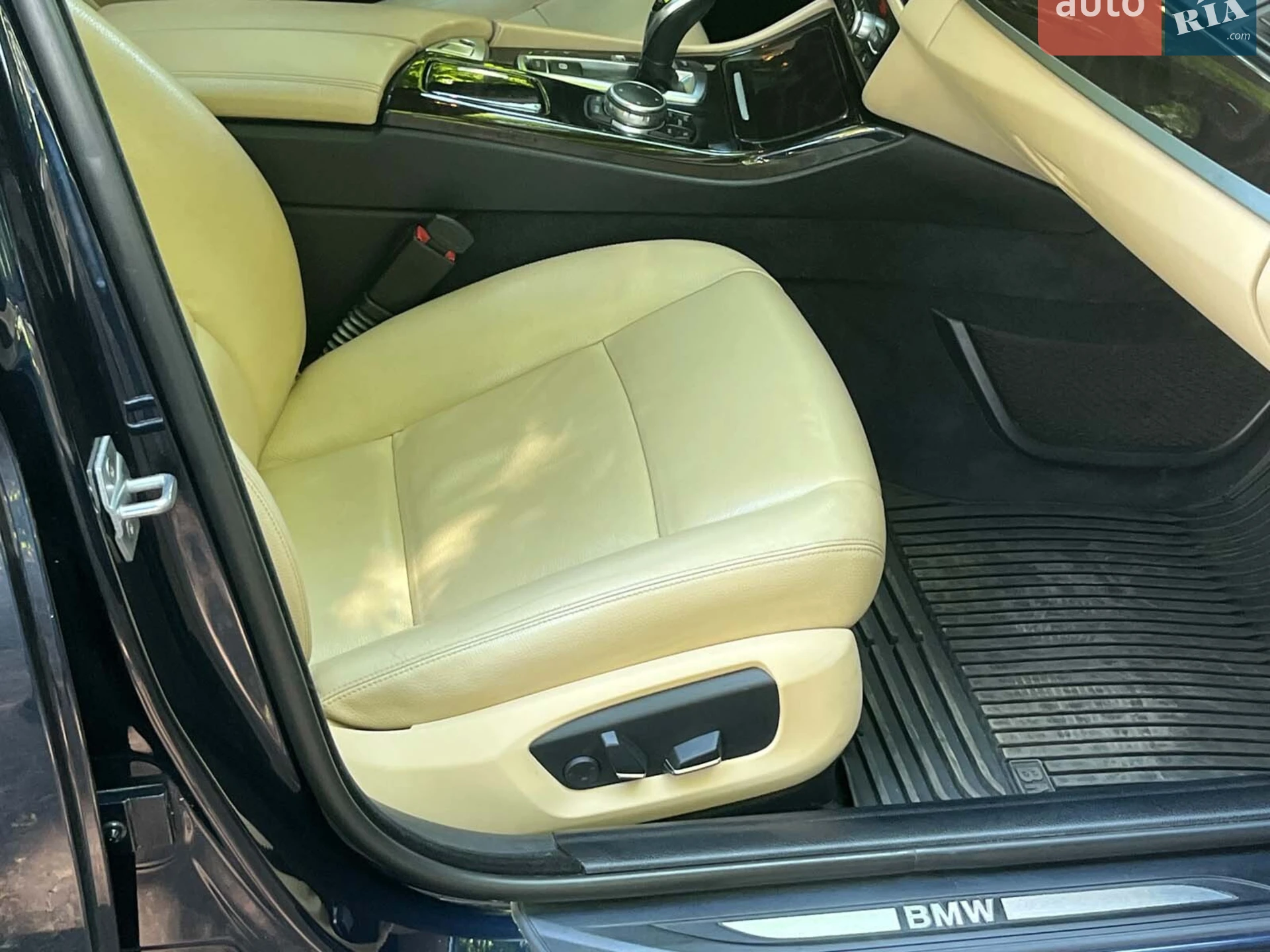 2015 BMW 5er - мініатюра 38