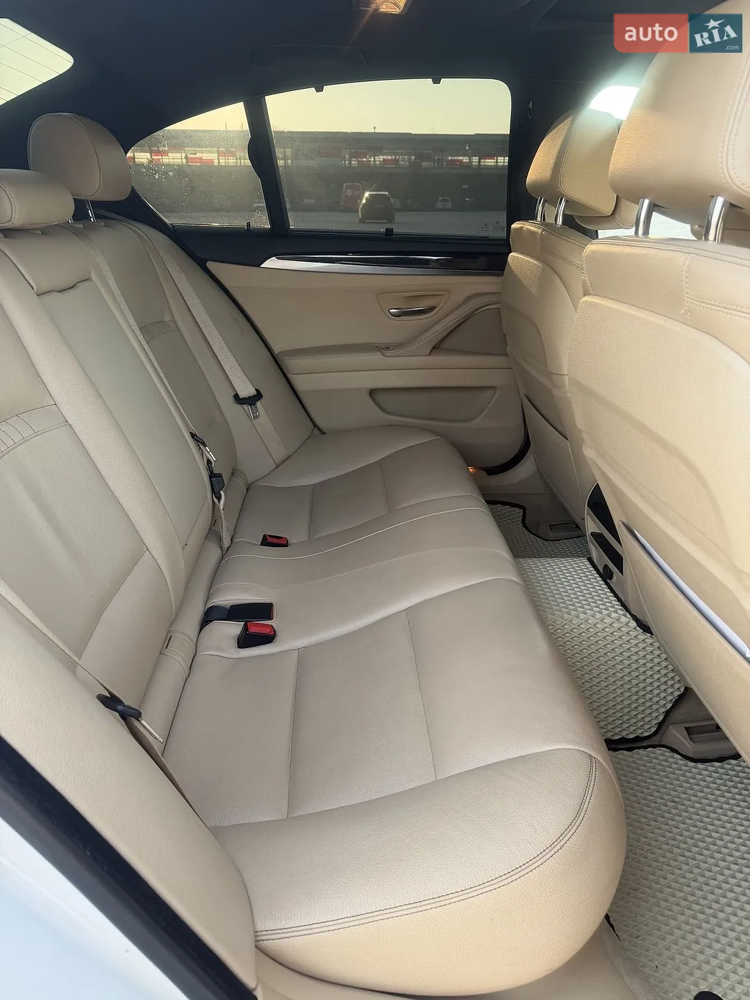 2014 BMW 5er - мініатюра 18