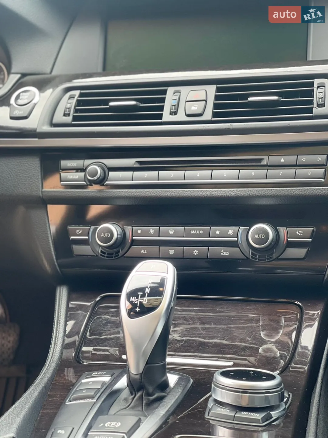 2011 BMW 5er - мініатюра 15