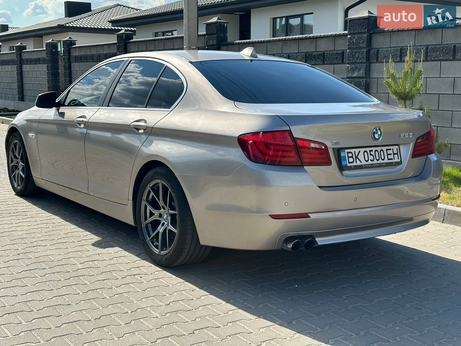 2010 BMW 5er - мініатюра 6