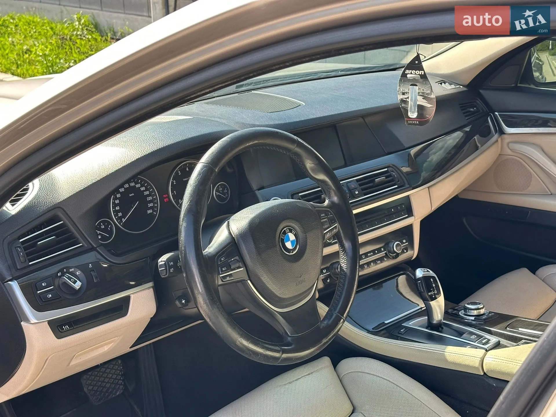 2010 BMW 5er - мініатюра 11