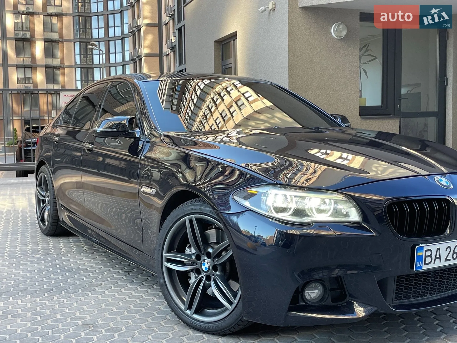 2013 BMW 5er - мініатюра 2