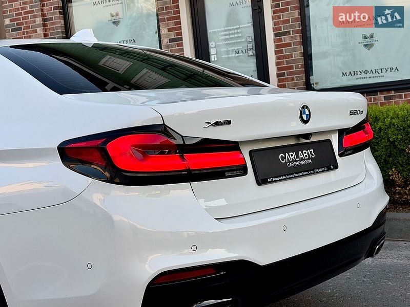 Седан BMW 5 Series 2017 в Киеве