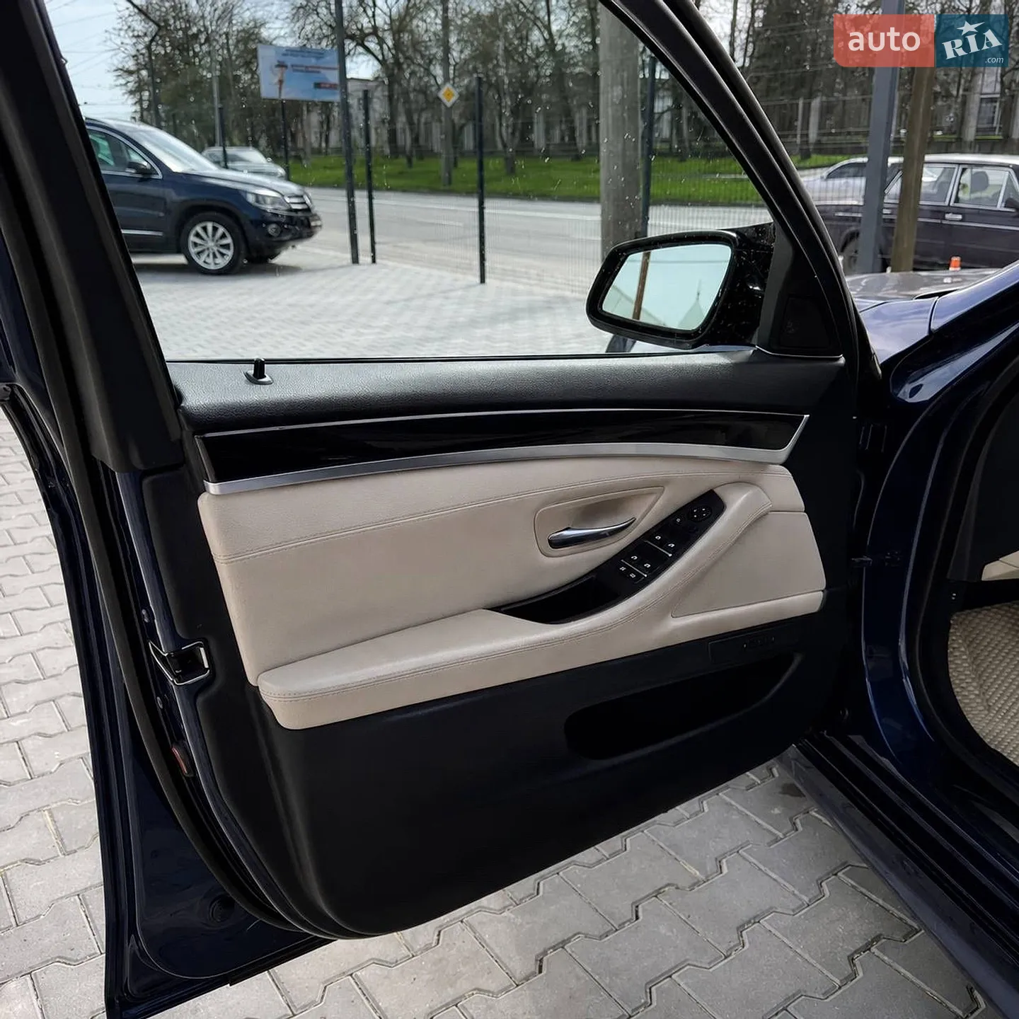 2011 BMW 5er - мініатюра 15