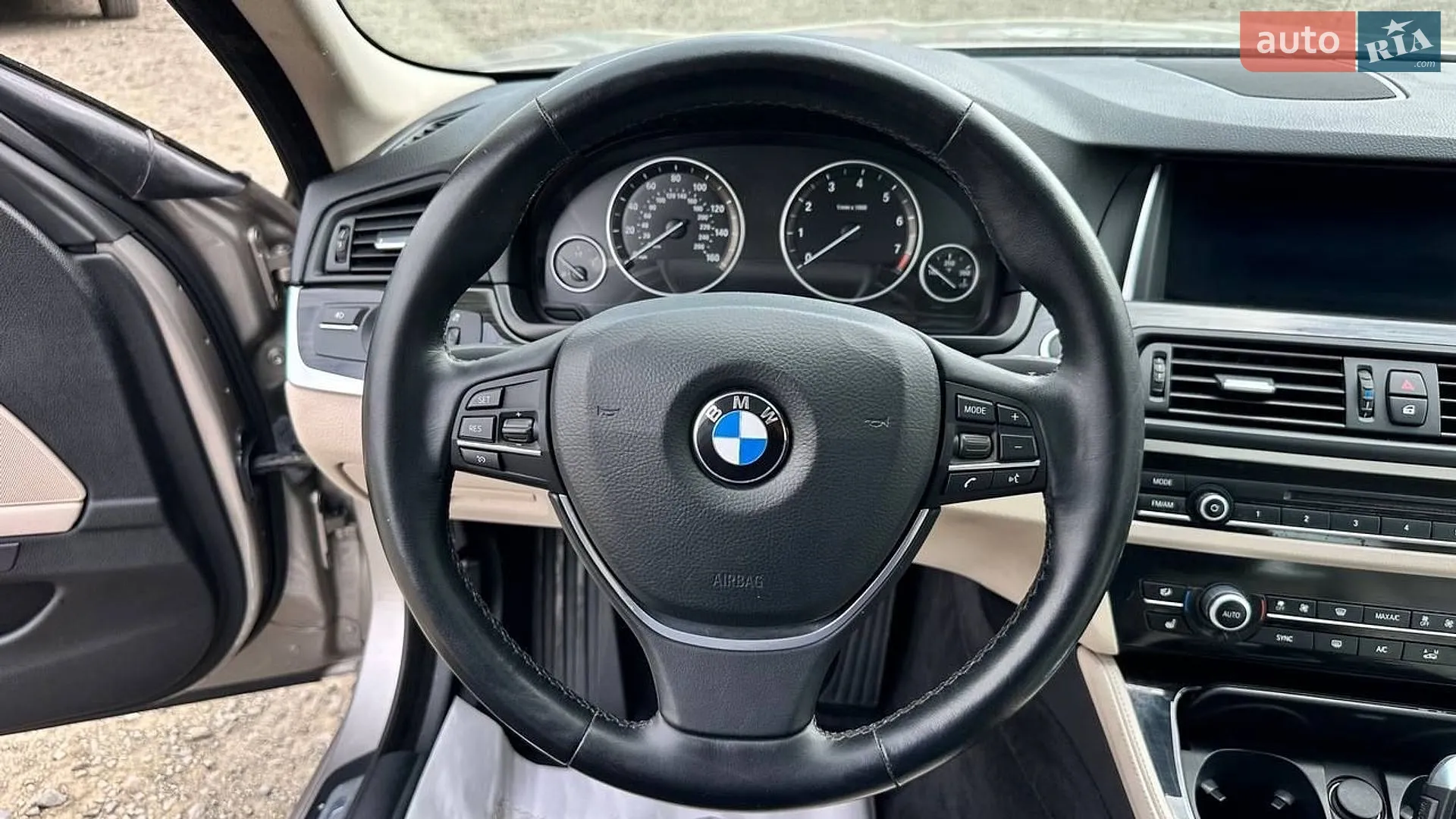 2014 BMW 5er - мініатюра 26