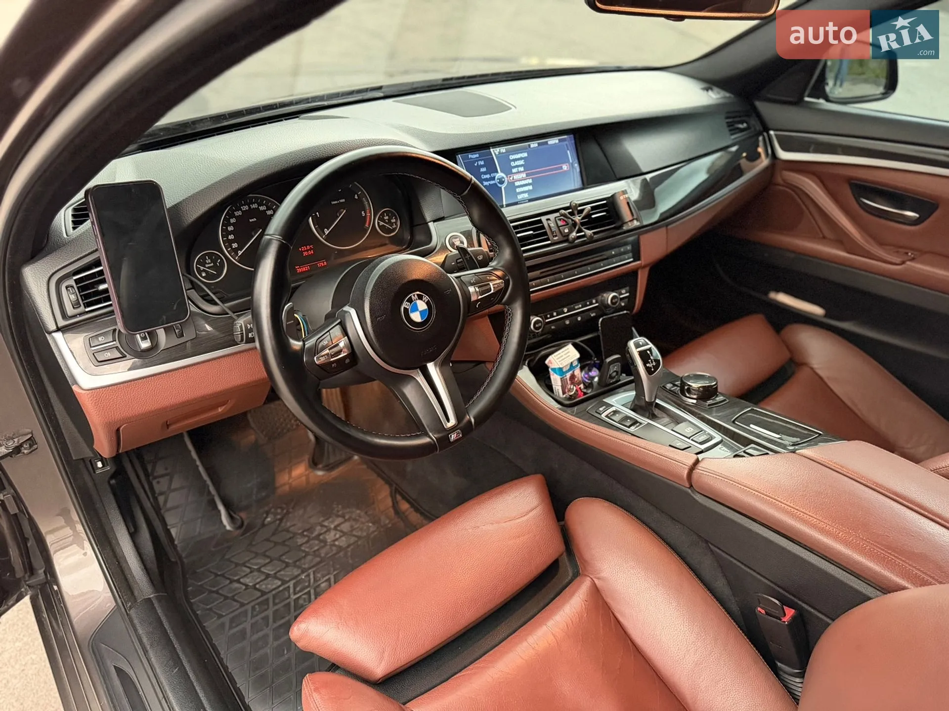 2011 BMW 5er - мініатюра 16