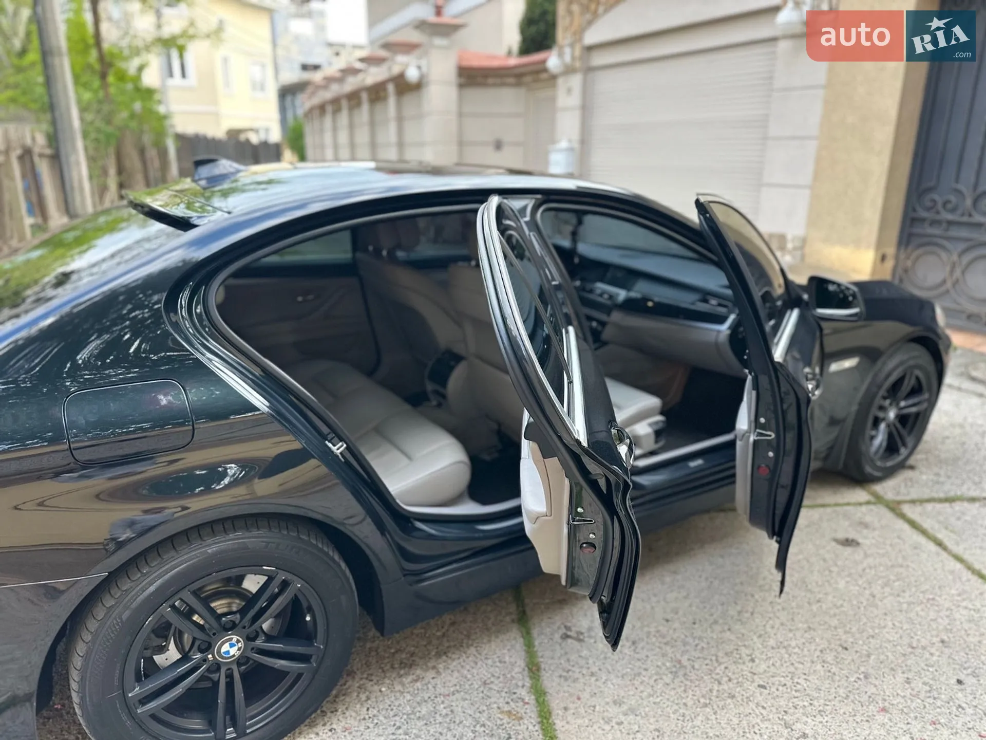 2012 BMW 5er - мініатюра 26