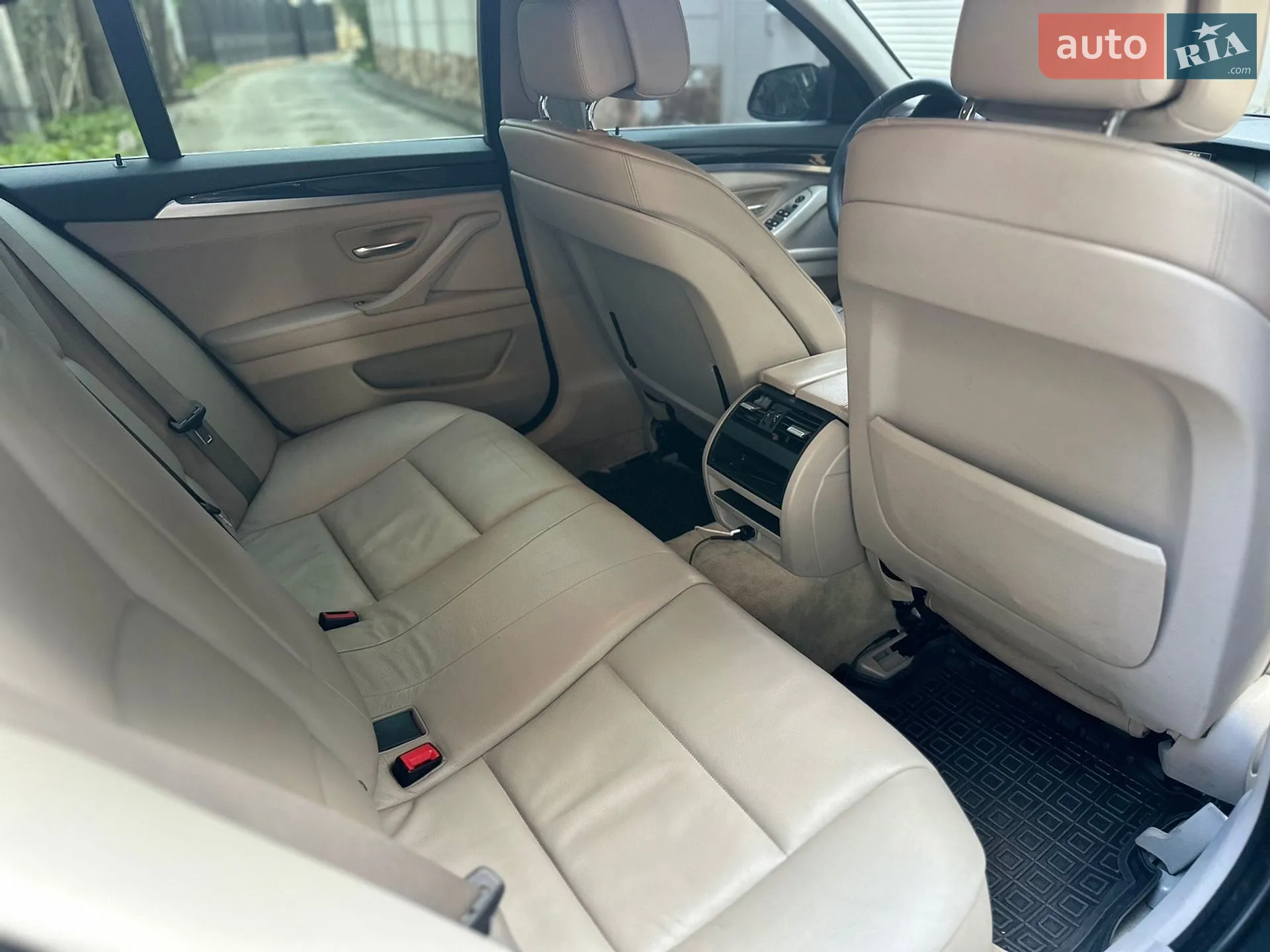 2012 BMW 5er - мініатюра 31