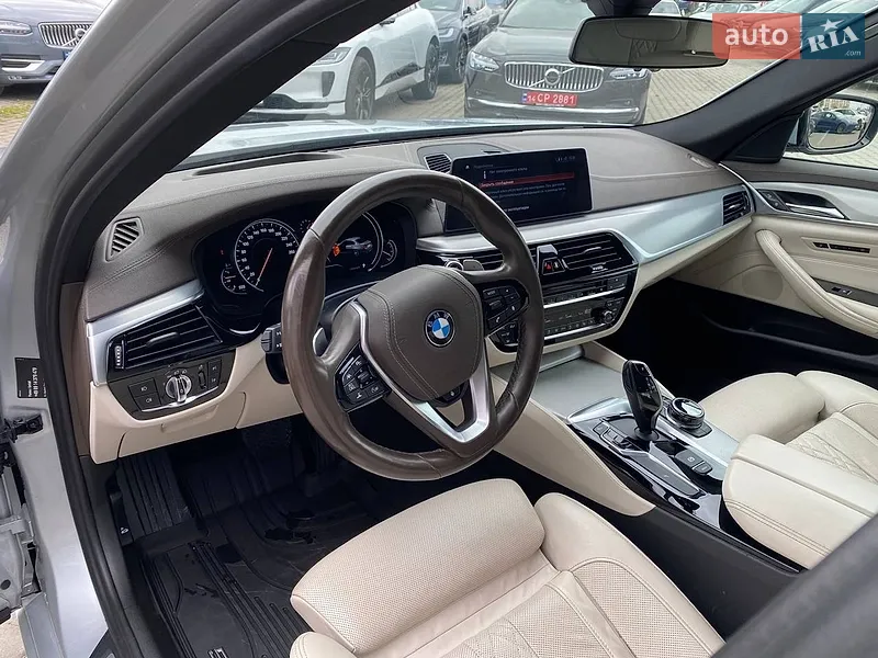BMW 5 Series 2017 VIN WBAJD51080BC81425 фото оголошення 11 з 76
