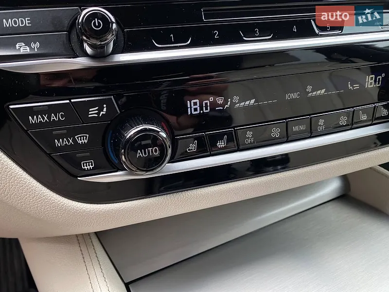 BMW 5 Series 2017 VIN WBAJD51080BC81425 фото оголошення 21 з 76