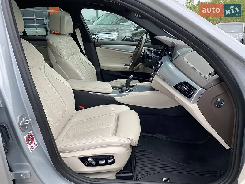 BMW 5 Series 2017 VIN WBAJD51080BC81425 фото оголошення 32 з 76