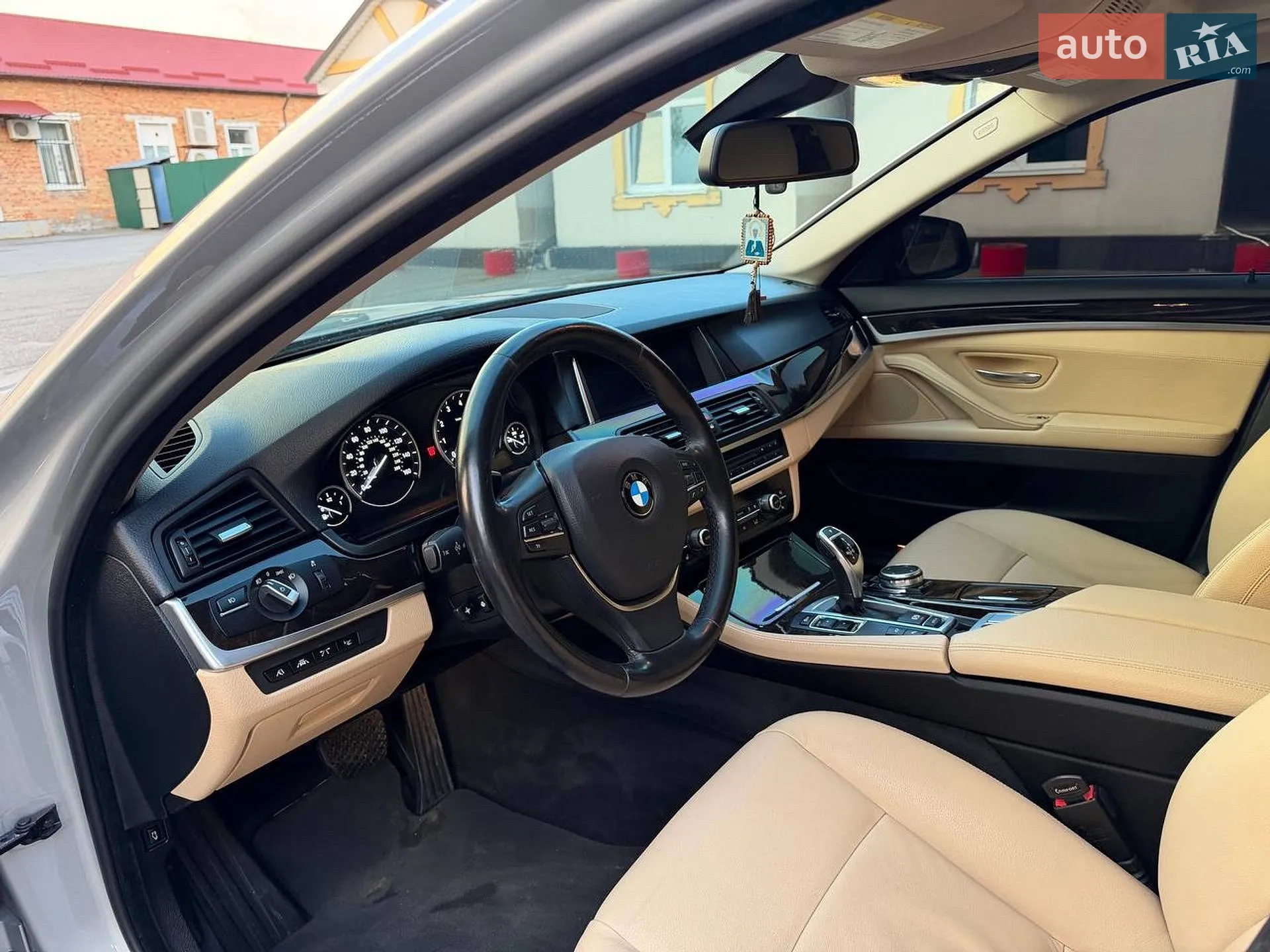 2016 BMW 5er - мініатюра 11