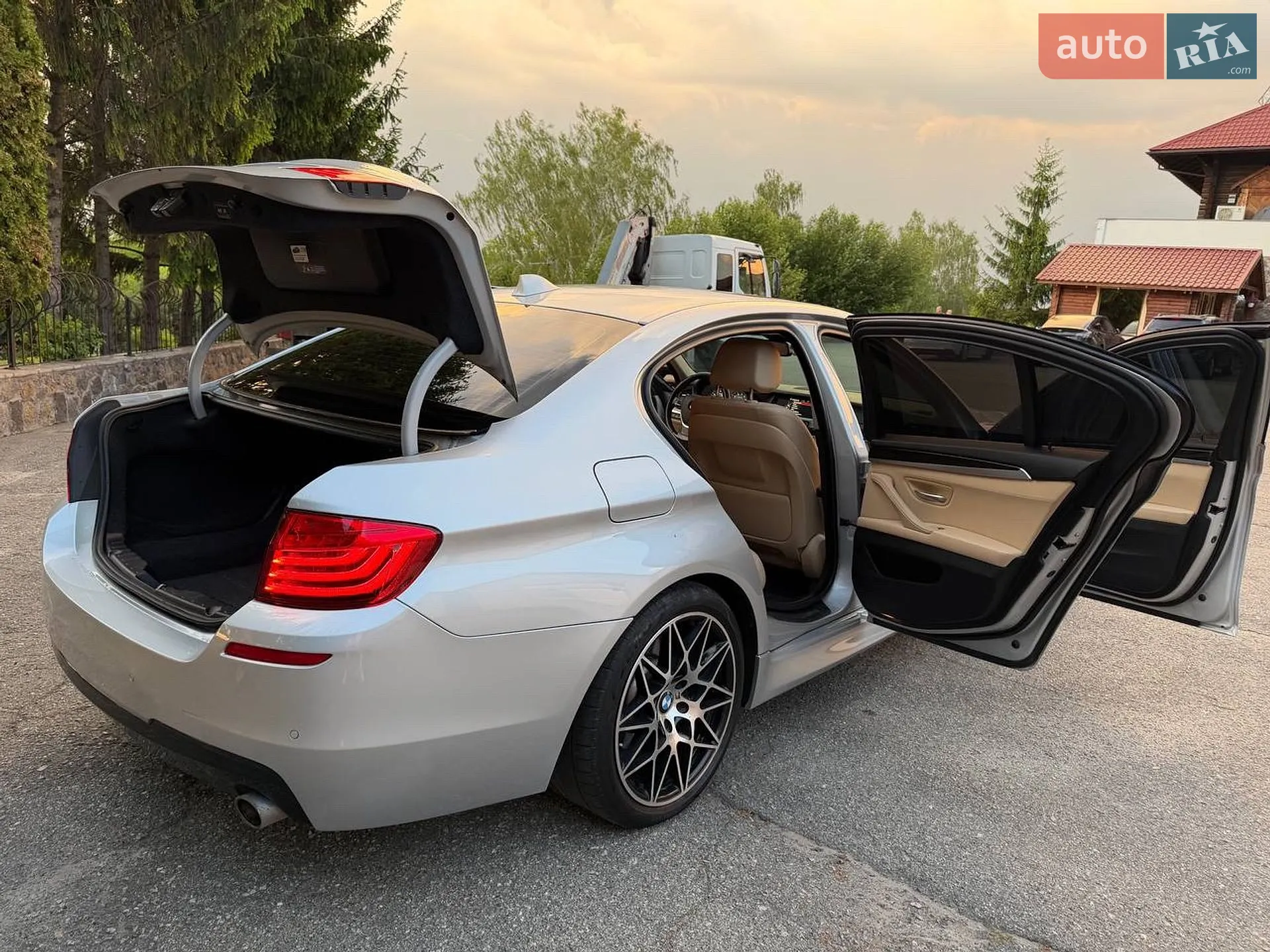 2016 BMW 5er - мініатюра 4