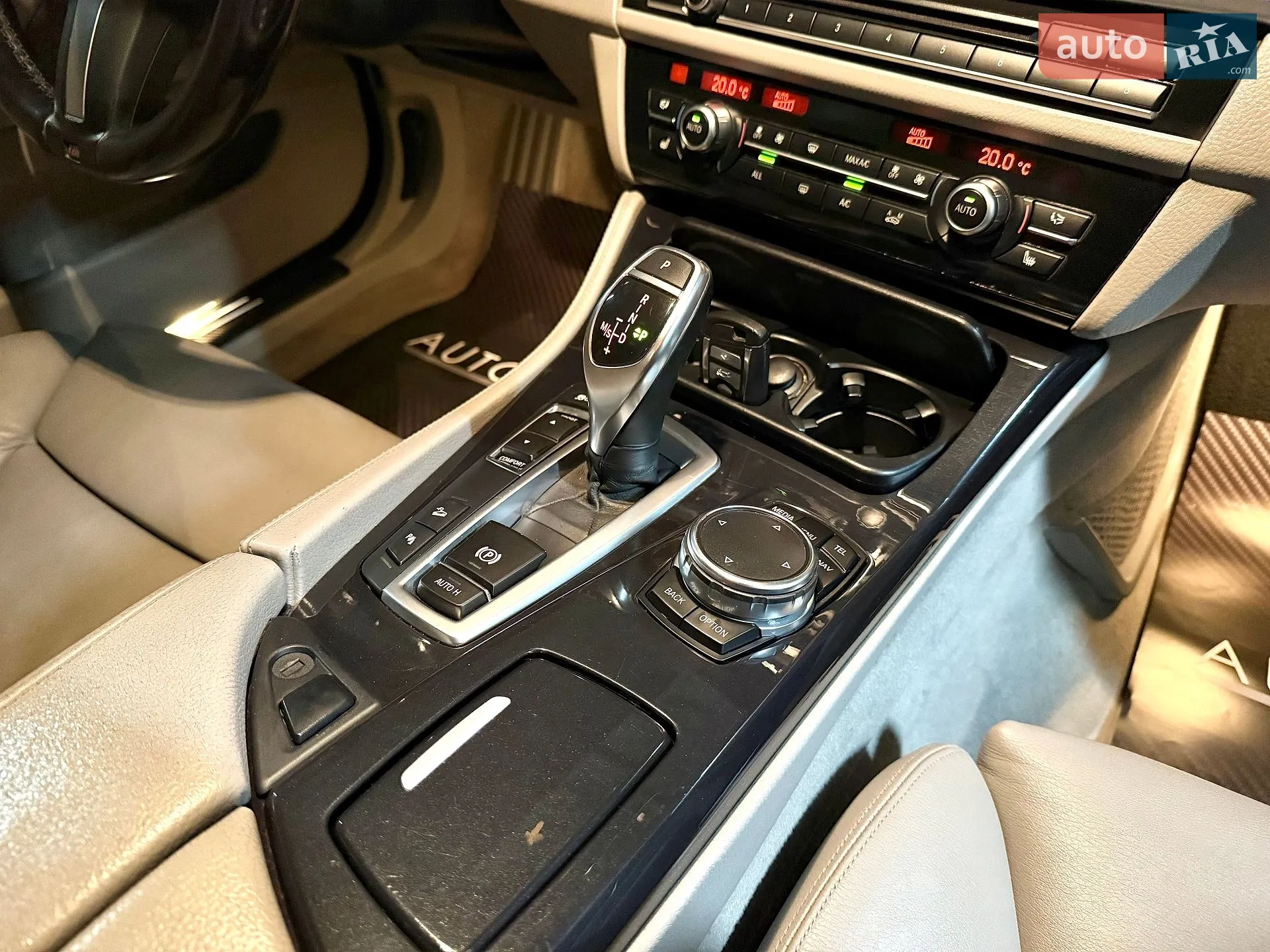 2012 BMW 5er - мініатюра 30