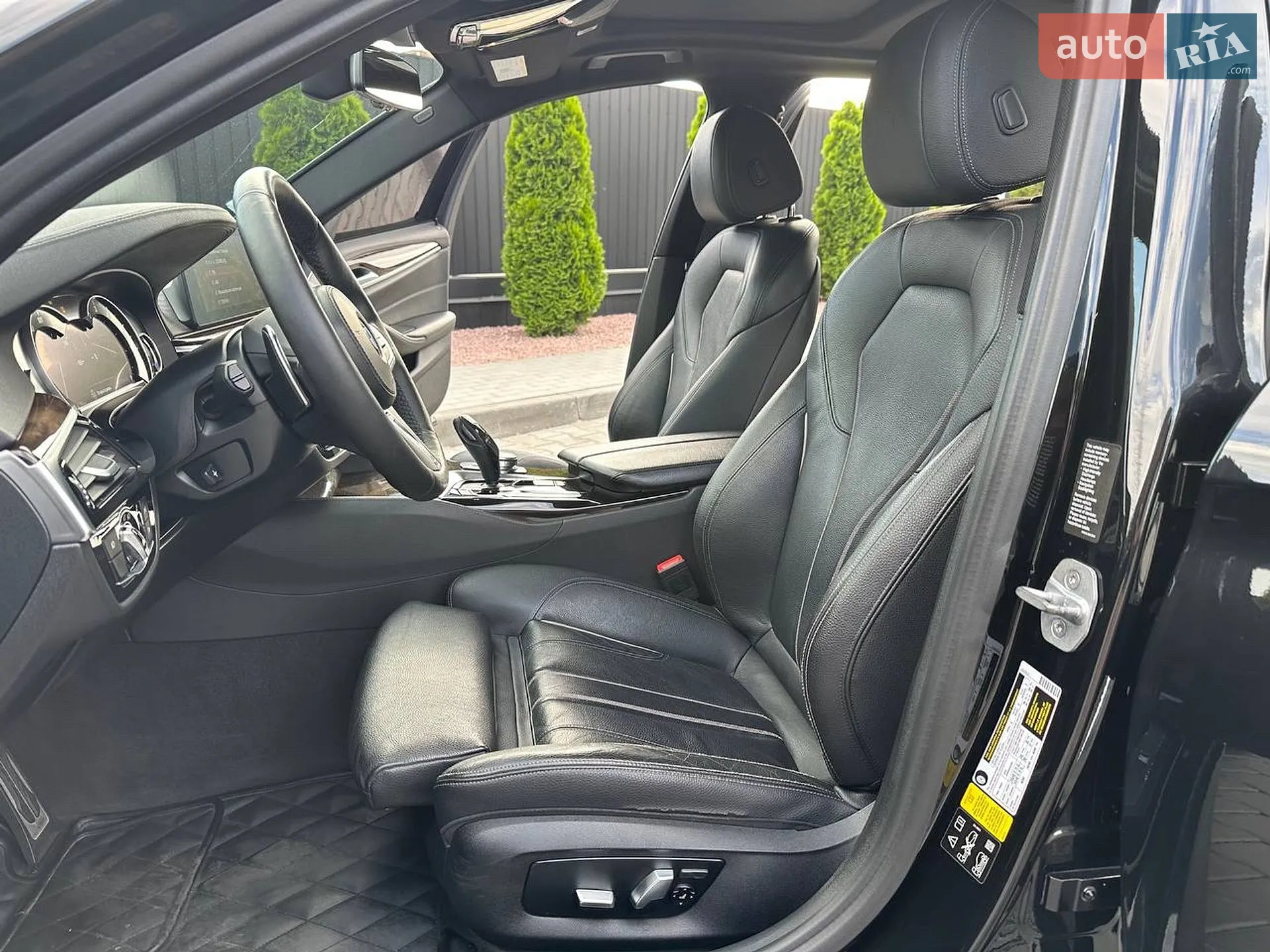 2017 BMW 5er - мініатюра 14