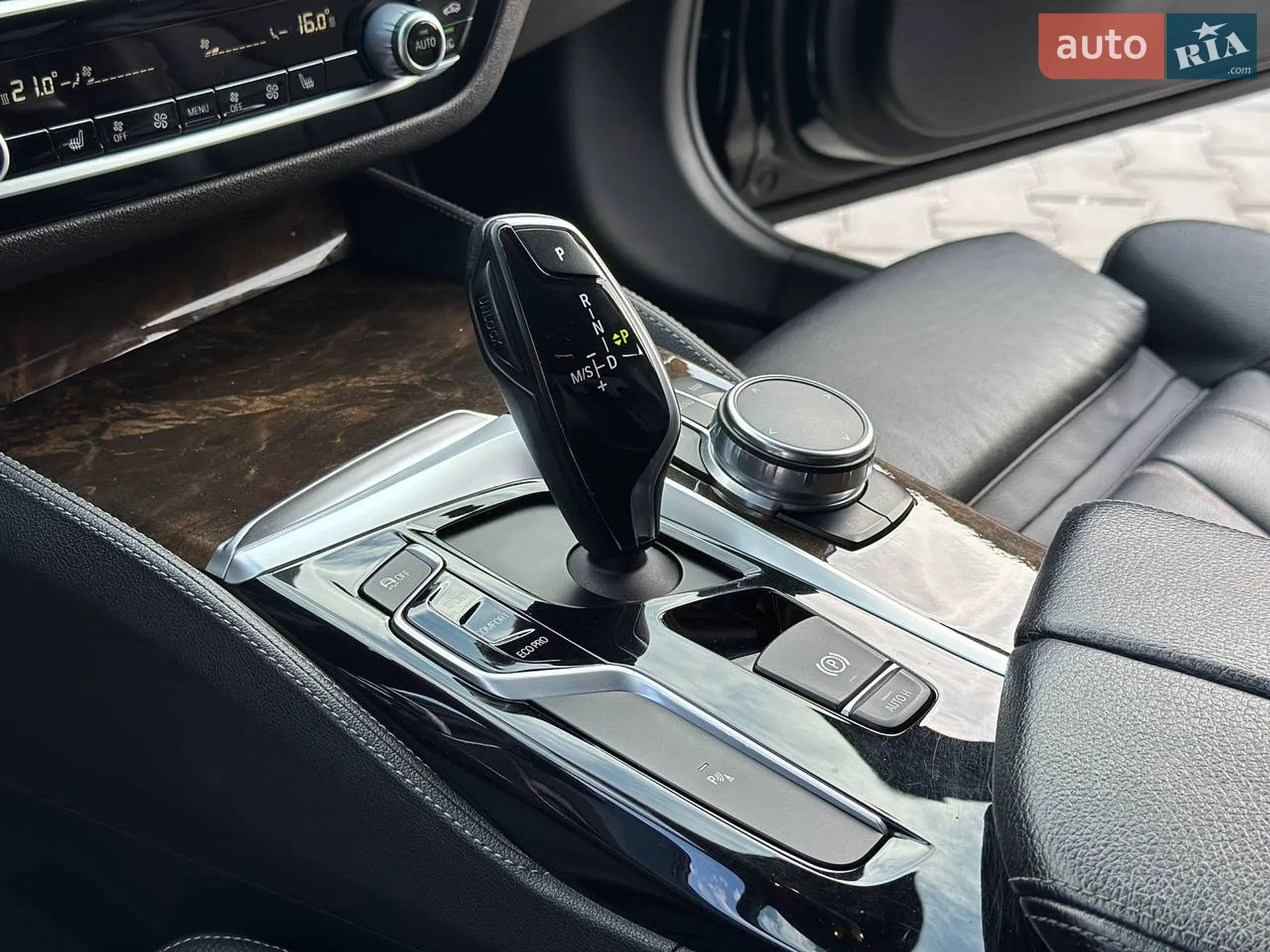 2017 BMW 5er - мініатюра 18
