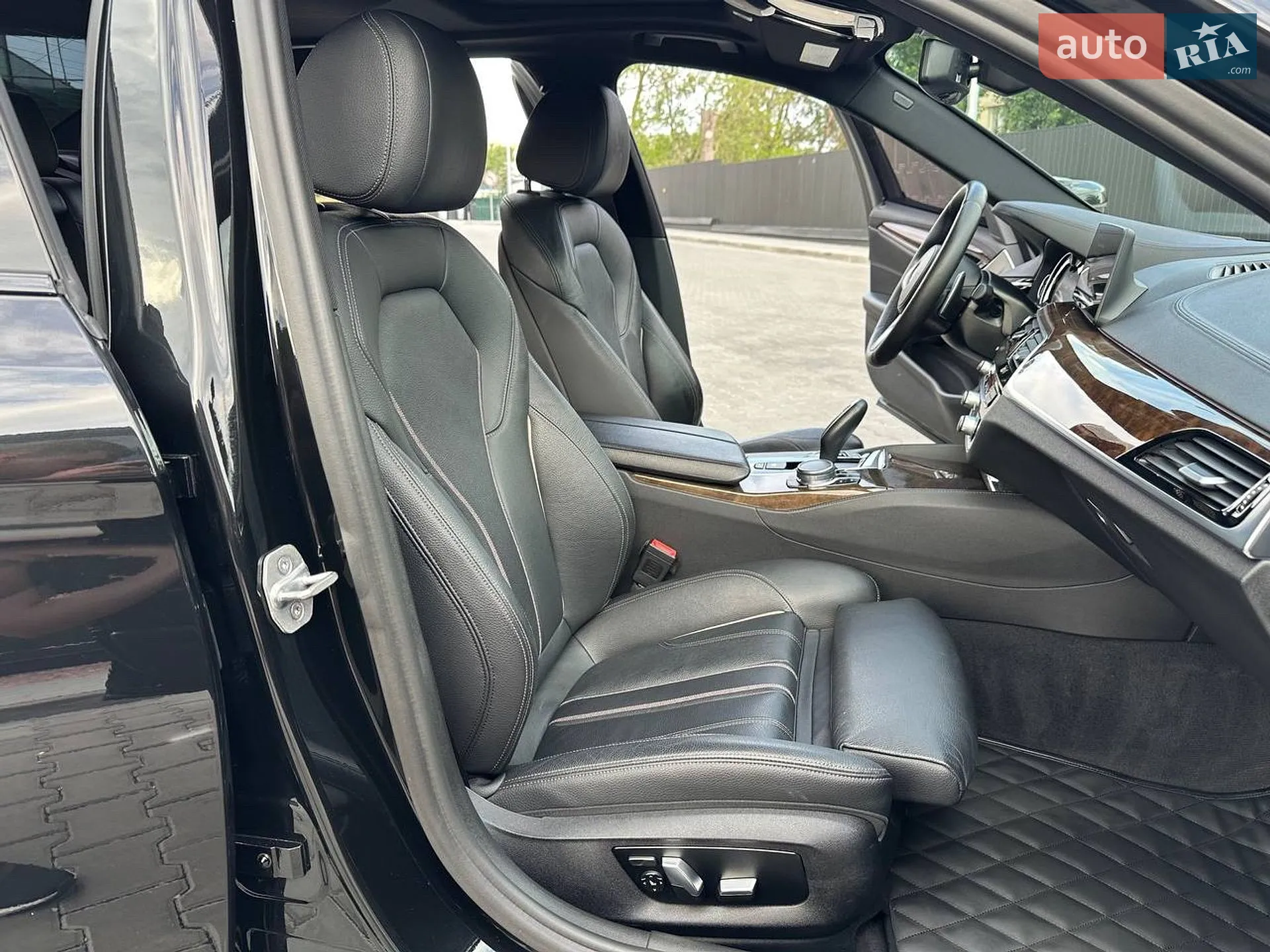 2017 BMW 5er - мініатюра 34