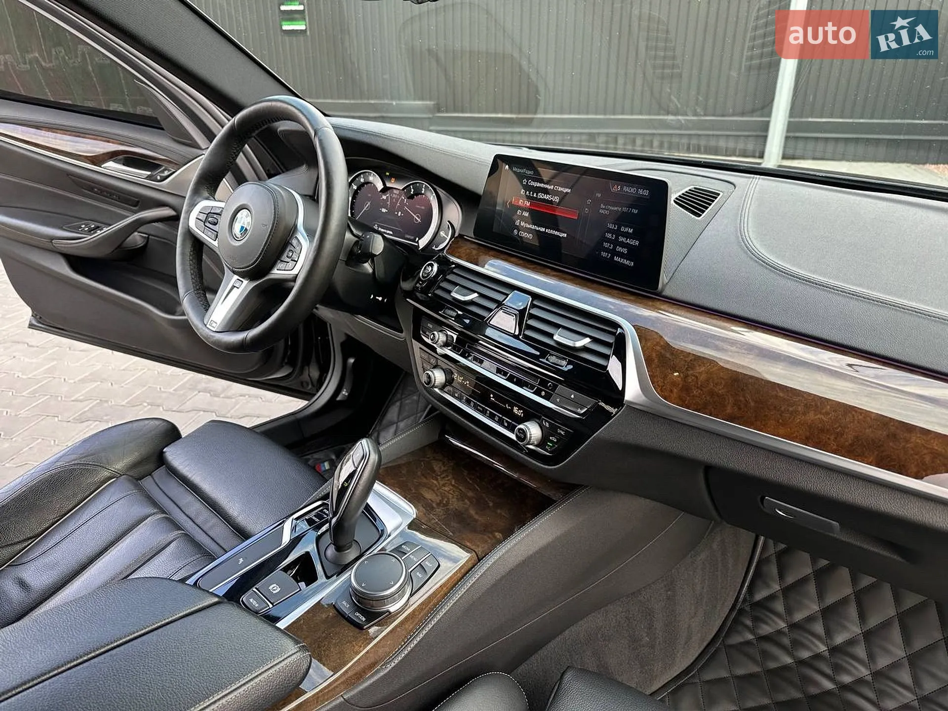 2017 BMW 5er - мініатюра 37