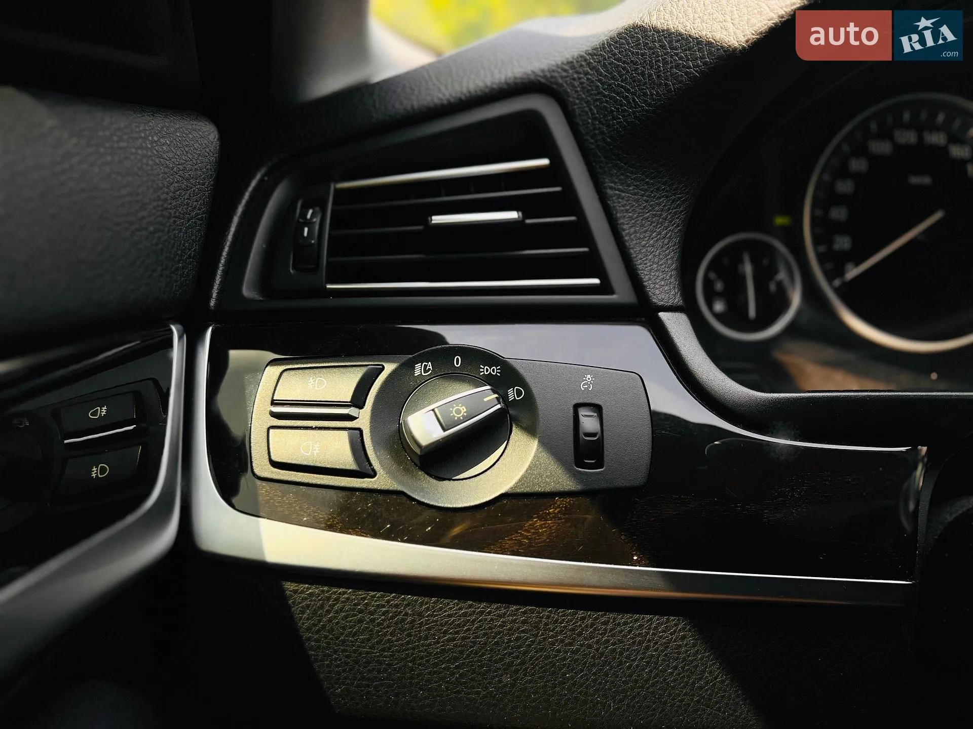 2013 BMW 5er - мініатюра 38
