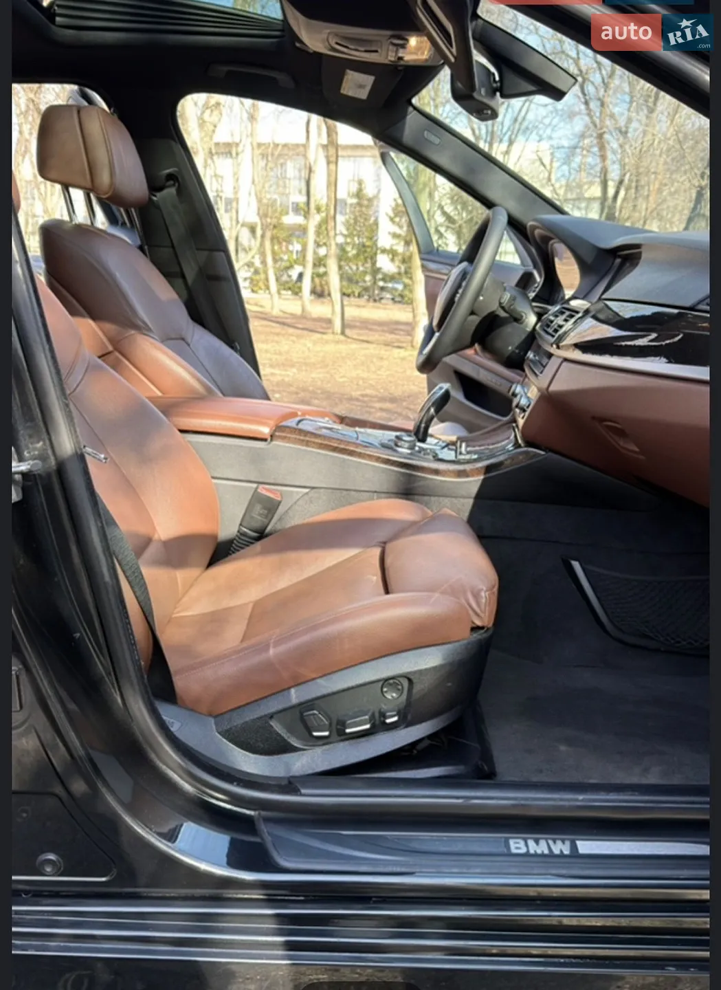 2012 BMW 5er - мініатюра 21