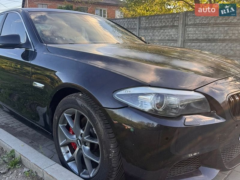 Седан BMW 5 Series 2012 в Мостиске