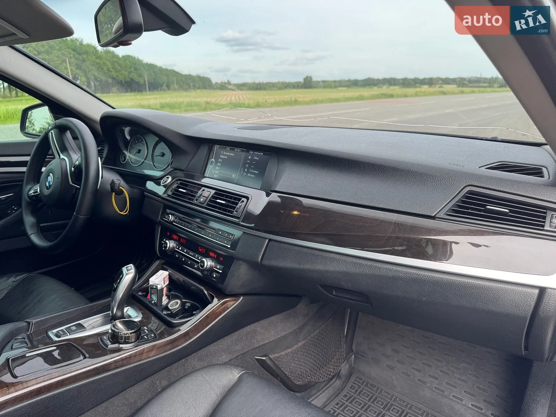 2010 BMW 5er - мініатюра 16
