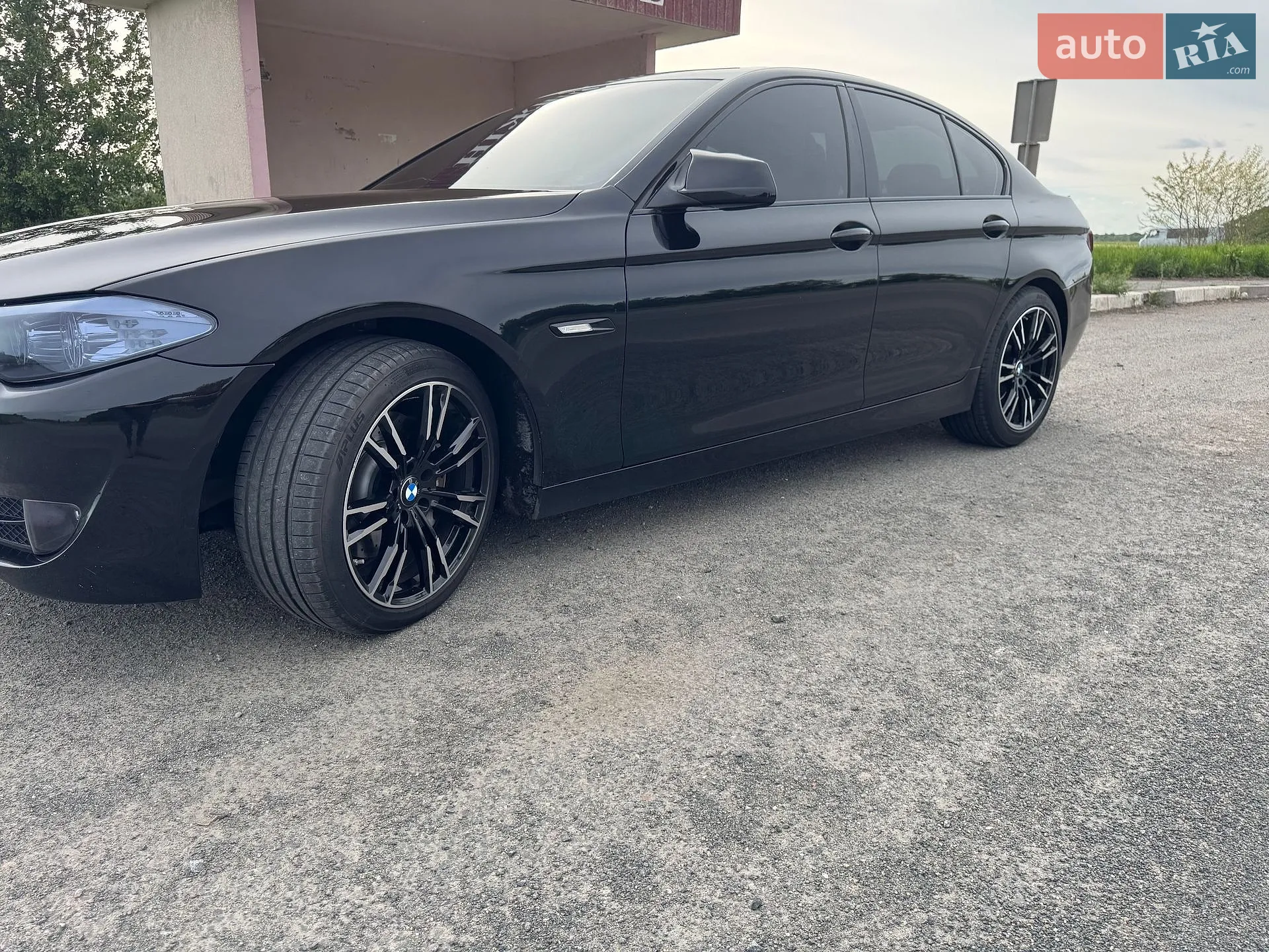 2010 BMW 5er - мініатюра 9
