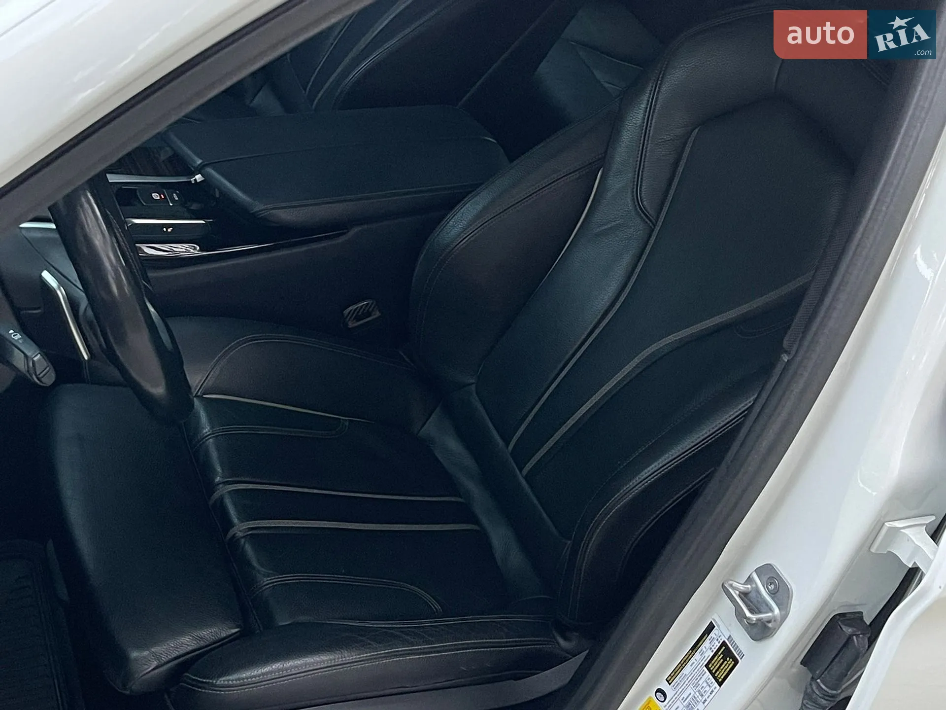 2017 BMW 5er - мініатюра 15