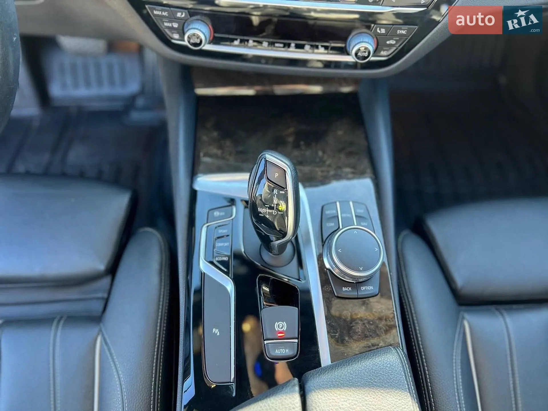 2017 BMW 5er - мініатюра 16