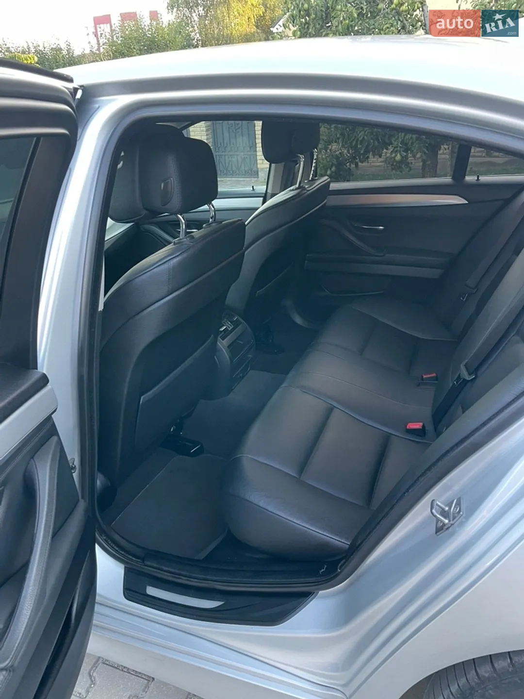 2010 BMW 5er - мініатюра 15