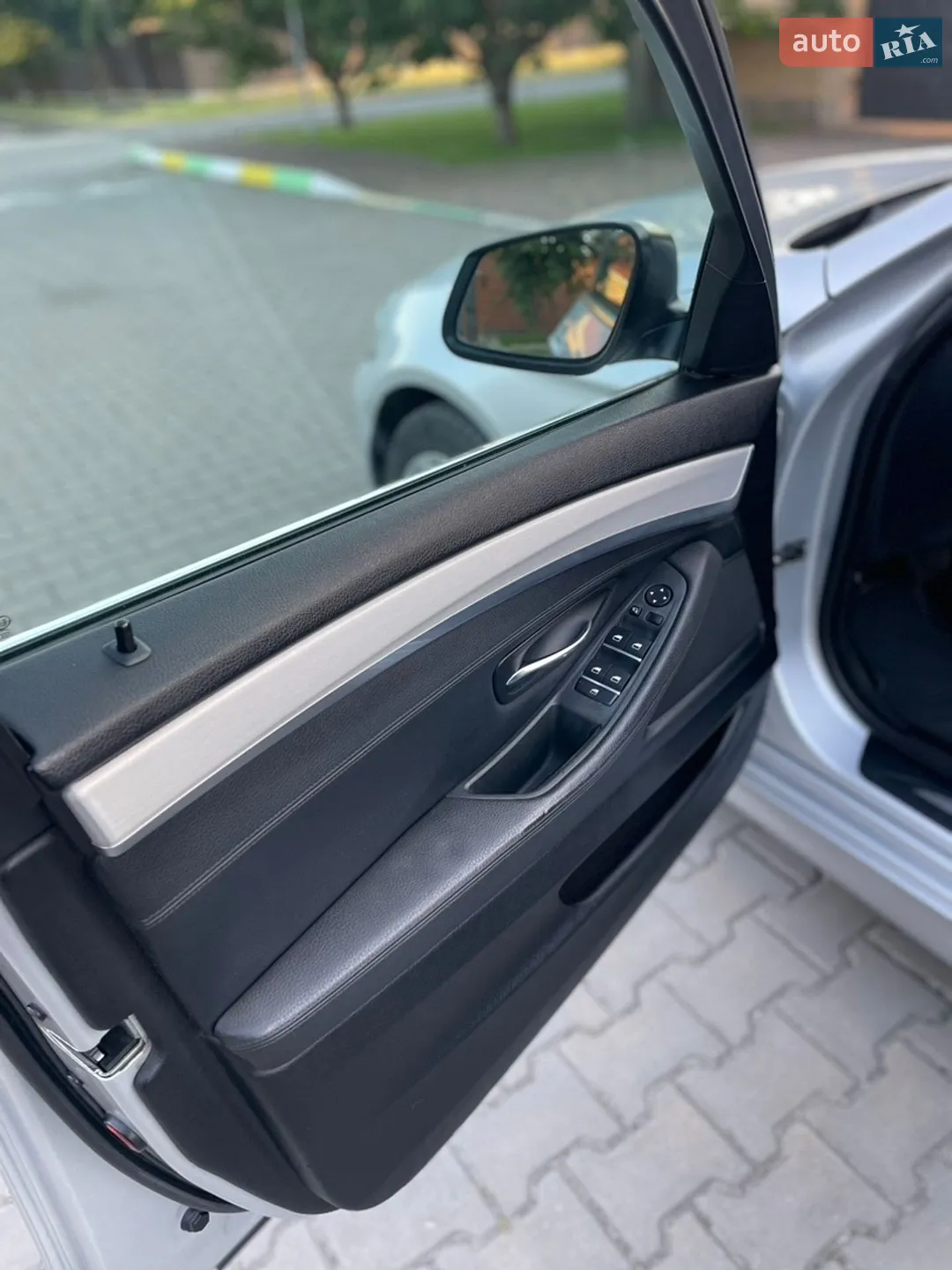 2010 BMW 5er - мініатюра 31