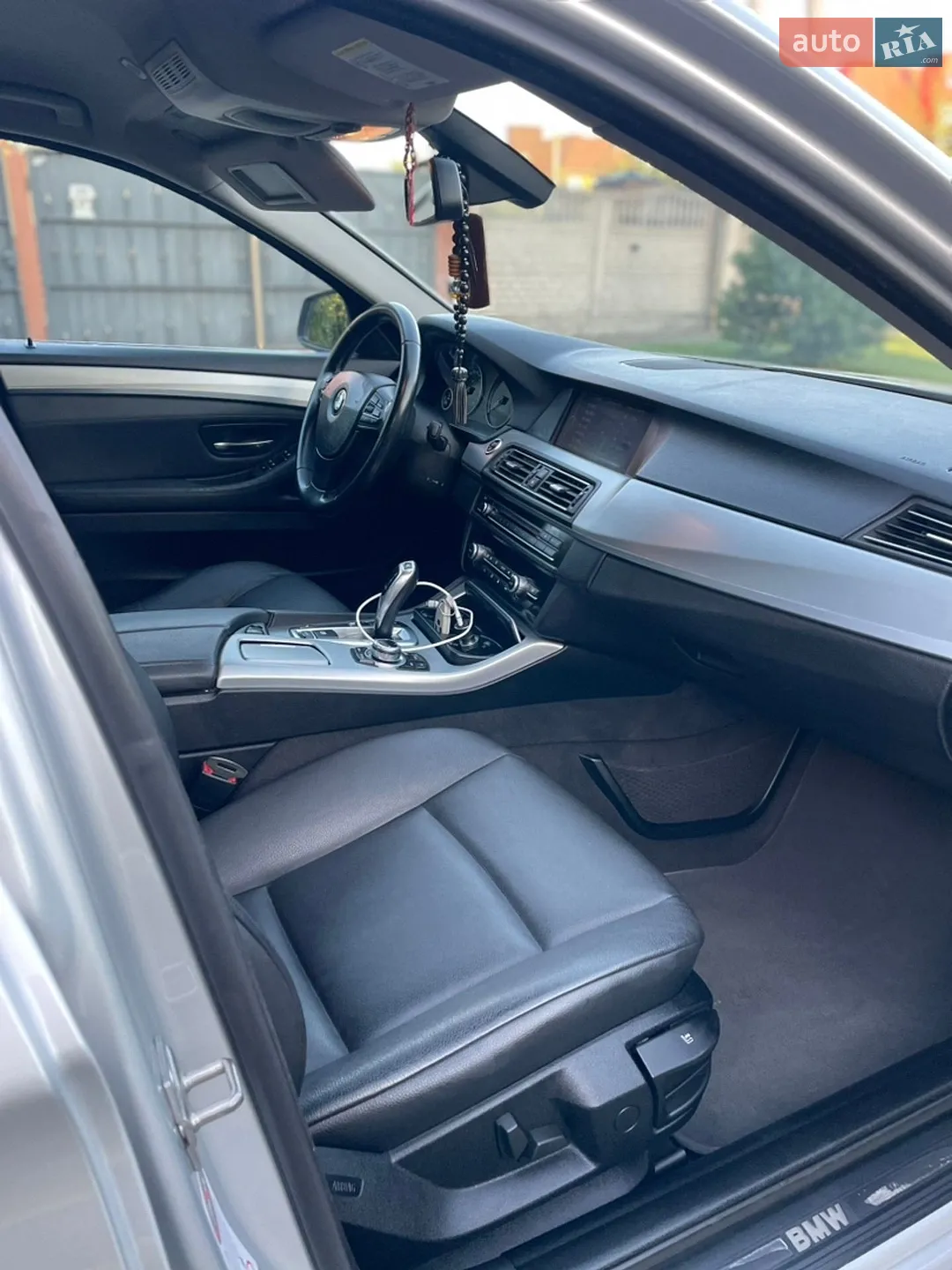 2010 BMW 5er - мініатюра 39