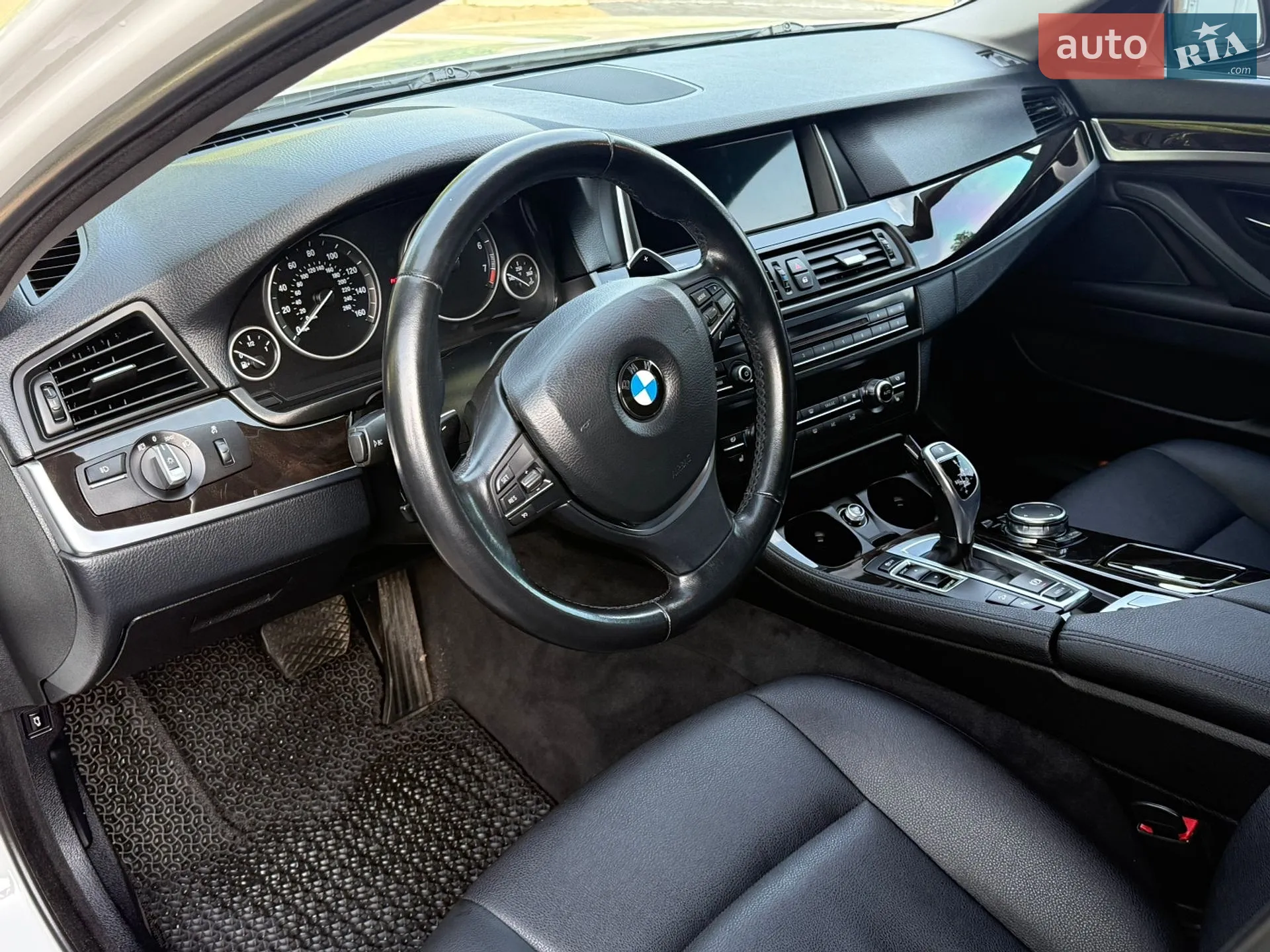 2015 BMW 5er - мініатюра 18